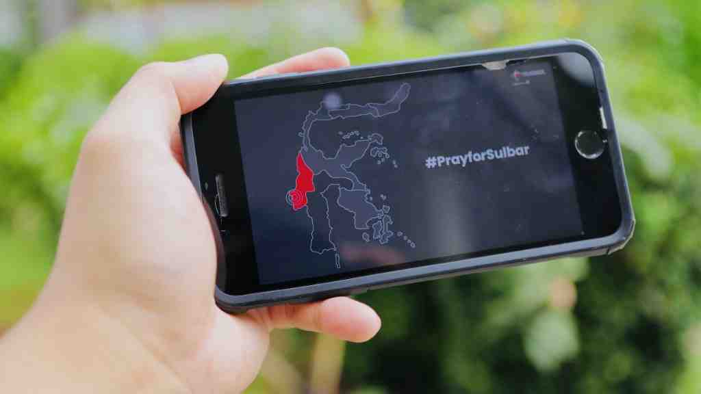 Telkomsel Bebaskan Telepon dan SMS Bagi Korban Gempa Majene dan Mamuju