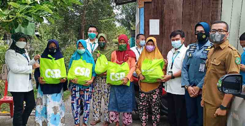 Pegadaian Medan Salurkan 200 Paket Sembako Bantu Masyarakat Terdampak Pandemi