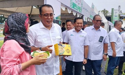 Tiga Entitas Holding UMi Gelar Festival Pasar Senyum Rakyat di Istana Maimun-1