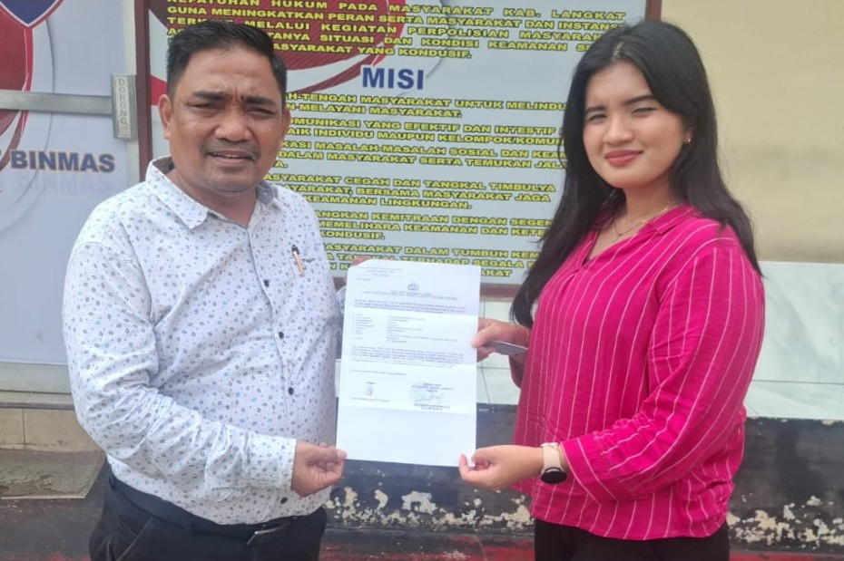 Debitur SMS Finance Dilaporkan ke Polres Langkat Debitur SMS Finance Dilaporkan ke Polres Langkat