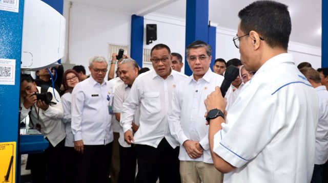 Kemenaker Bersama Kemen LHK Mendorong Pengembangan Green Jobs Demi Melindungi Lapi Kemenaker Bersama Kemen LHK Mendorong Pengembangan Green Jobs Demi Melindungi Lapisan Ozon Berkelanjutan